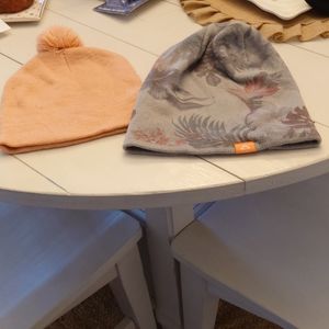 Lot of 2 winter hats
